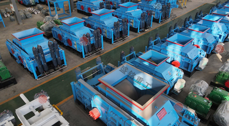 數(shù)控液壓對輥破碎機輥皮壽命大概多久呢?市場報價多少錢呢? 數(shù)控液壓對輥破碎機輥皮壽命大概多久呢?市場報價多少錢呢?