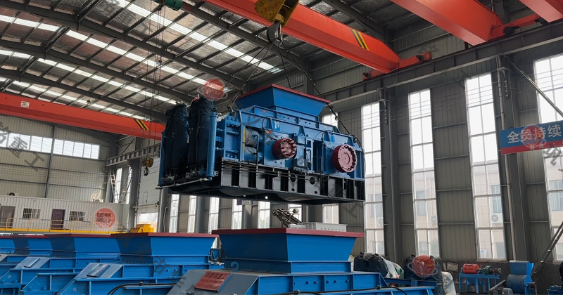 如何維護和保養鐵礦石對輥破碎機以延長其壽命？